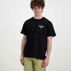 Acquistare 🛒 IUTER T-SHIRT FAST LOGO Nero 🛒 -Offerte Novità Negozio iuter 22sits16 t shirt fast logo street style uomo 044752101 black 3