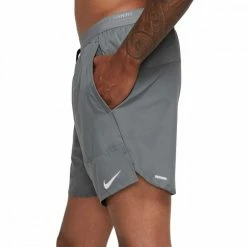 Vendita lampo 🎉 NIKE SHORT STRIDE DRI-FIT 7IN Grigio 🛒 -Offerte Novità Negozio nike dm4761 short stride dri fit 7in abbigliamento running uomo 045197201 084 3