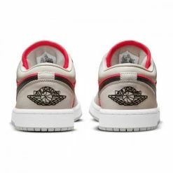 Offerte ✔️ NIKE JORDAN AIR JORDAN 1 MID DONNA 👏 -Offerte Novità Negozio nike jordan dc0774 air jordan 1 mid donna tutte sneaker donna 044504501 060 3