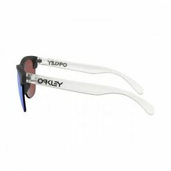 Nuovo 🛒 OAKLEY OCCHIALE FROGSKINS™ LITE PRIZM™ SAPPHIRE 🧨 -Offerte Novità Negozio oakley oo9374 occhiale frogskins lite mttblk w prizm spph accessori uomo 041964501 0263 4