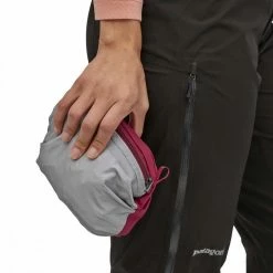 Sconto 🛒 PATAGONIA GIACCA TORRENTSHELL 3L DONNA Nero 🔥 -Offerte Novità Negozio patagonia 85245 giacca torrentshell 3l donna abbigliamento montagna donna 040159001 blk 5