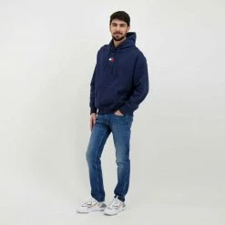 Nuovo di zecca ⭐ TOMMY 👖 JEANS FELPA CON CAPPUCCIO TOMMY BADGE Blu 🔥 -Offerte Novità Negozio tommy jeans dm0dm10904 felpa con cappuccio tommy badge casual uomo 043512301 c87 6